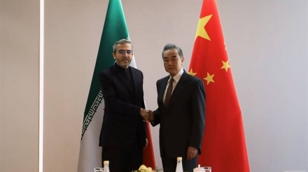 伊朗代理外长会见中国外长