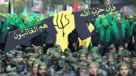 Hezbollahu lëshon dhjetëra raketa mbi bazën ushtarake izraelite