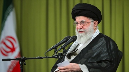 رهبر معظم انقلاب: هر کس به ایران سرافراز علاقمند است در انتخابات مشارکت کند