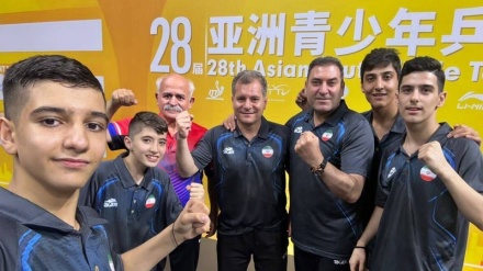 伊朗青少年乒乓球队获得亚洲亚军