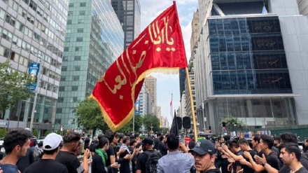 د نیویارک په منیځ کې ؛یوم حسین؛ او د حسیني بیرغ رپيدا د کیمرې په سترګه کې