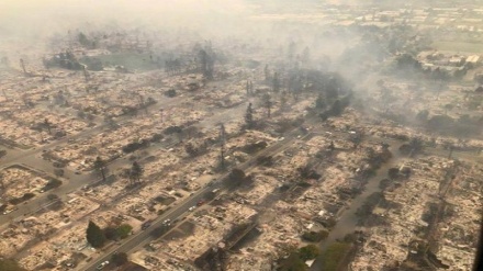 Usa, California in fiamme, migliaia in fuga