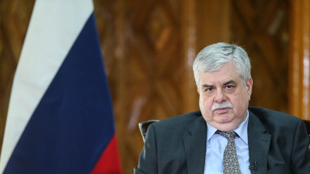 Rusiyə de Ukraynə mınoğişə həll kardeyədə çe İroni roli təşviğ kardedə