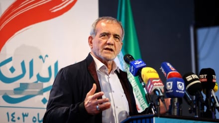 פזשכיאן: לא נרכין ראשנו לפני שום מעצמה שבעולם