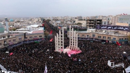 آغاز آیین حماسی عزاداری حسینی در حسینیه اعظم زنجان