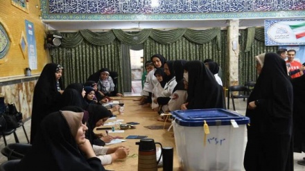 İran cumhurbaşkanlığı seçiminin ikinci turuna yabancı medyada geniş yer verildi