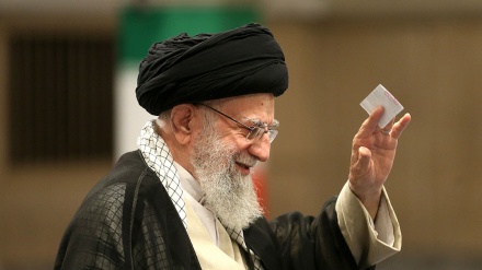 Letra e të rinjve belgë drejtuar liderit të revolucionit Islamik: Na ka lënë shumë përshtypje mesazhi i ftesës suaj