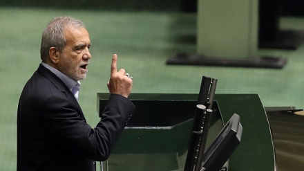 הנשיא פזשכיאן : ביכולתנו להתגבר על האיומים האמריקניים