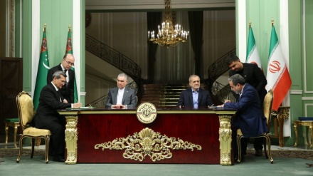 Nënshkrimi i 4 dokumenteve të përbashkëta të bashkëpunimit ndërmjet Iranit dhe Turkmenistanit