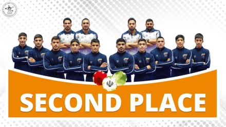 Vice-champion des lutteurs juniors iraniens dans les compétitions mondiales
