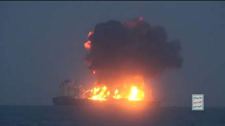 Yunan petrol tankeri Yemen güçleri tarafından hedef alındı