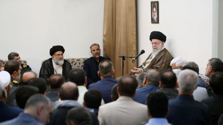 מנהיג המהפכה: מטרת האויב מהמלחמה הפסיכולוגית,  היא להעלות פחדים