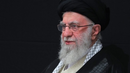 Imam Khamenei: Today, Hosseini front &Yazidi front of oppression & injustice are against each other