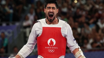 Olympische Spiele in Paris: Irans Barkhordari zieht problemlos ins Finale des Taekwondo bis 80 kg ein 