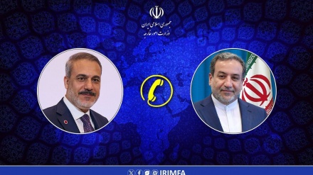 Ministri i Jashtëm i Iranit thekson forcimin e lidhjeve konstruktive me Turqinë