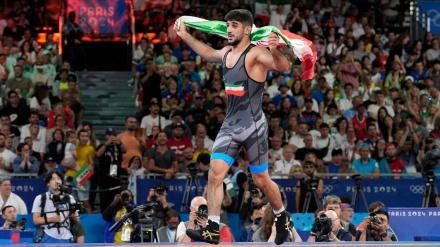 Olimpiadi Parigi, l'Iran con Esmaili conquista il secondo oro nella lotta greco-romana