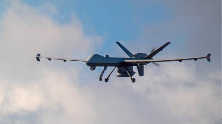 د افغانستان ځايي سرچینو خبر ورکړی چې یوه بې‌پیلوټه الوتکه د غزني ولایت د اسمان په فضا کې ګرځي.