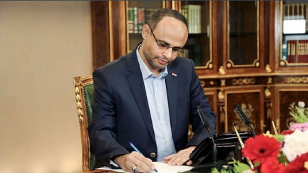 Yemen'in yeni Başbakanının görevi, iktidarda köklü değişiklikler yapmak 