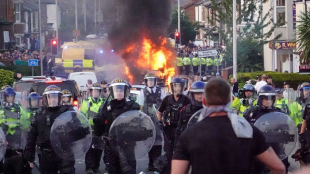 İngiltere'deki Müslüman karşıtı ırkçılığın bazı akımlar tarafından yönlendirilmesi
