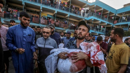 Martirizohen 35 palestinezë në sulmet e regjimit sionist në Gaza