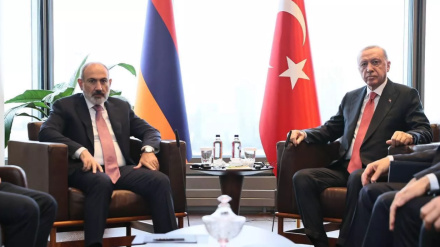 Անկարան կշարունակի Երևանի հետ երկխոսությունը. Էրդողանը Փաշինյանին իր գիրքն է նվիրել