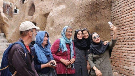 Dəvardə 20 ruji mıddətədə, 2 həzo nəfərisə əlovə bə Qilon varid bıən