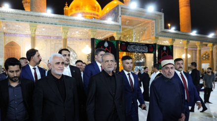 Pezeshkian viziton faltoret e Imam Hosseinit (as) dhe Abulfazl al-Abbas (AS)