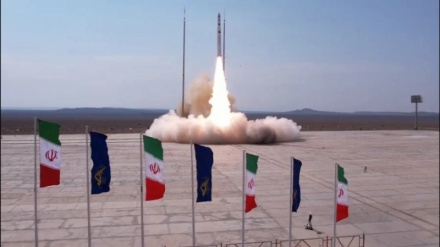 Iran successfully launches indigenous satellite 