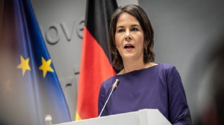 שרת החוץ של גרמניה מזהירה מפני הסלמה באזור