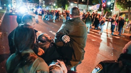 Arrestohen 15 protestues në demonstratat masive në Tel Aviv