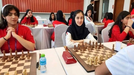 Iran al secondo posto nel torneo mondiale studentesco di scacchi/maestro internazionale della Cina sconfitto da una ragazza iraniana