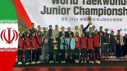 Iranische Jungen- und Mädchen-Taekwondo-Mannschaften werden Weltmeister