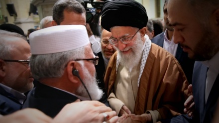 Hochrangiges Mitglied der Jamaat-e-Islami: Imam Khamenei ist der Führer der islamischen Ummah