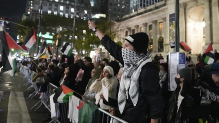 הפגנה מול משרדי 