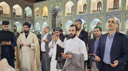 د حضرت امام رضا په حرم کې د افغانستان د طالبانو پلاوی