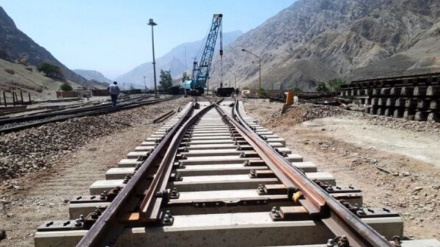 Իրանն ընդգծում է Ջոլֆա-Նախիջեւան-Հայաստան-Վրաստան-Ռուսաստան երկաթուղու բացման անհրաժեշտությունը