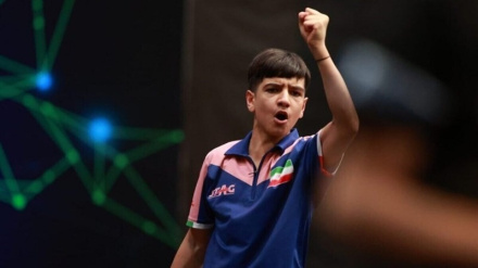 टेबल टेनिस के अंतरराष्ट्रीय मुक़ाबले में ईरानी नौजवान ने कांस्य पदक जीता