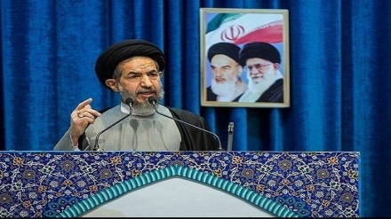 خطیب جمعه تهران: شهید نصرالله محور مقاومت را به نماد اقتدار و ایستادگی تبدیل کرد