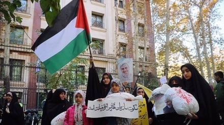 Demonstruesit iranianë pro-palestinezë kërkojnë përjashtimin e Izraelit nga OKB-ja pas urdhrit të ICC për Netanyahun