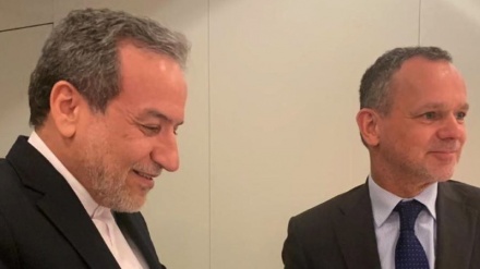 Araghchi takohet dhe konsultohet me ministrin e Jashtëm të Holandës