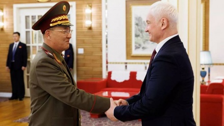 Ministri rus i Mbrojtjes viziton Korenë e Veriut