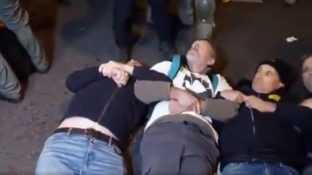 Siyonist rejim polisi yerleşimcilerin gösterilerini bastırdı