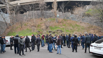 Օնլայն տաքսիստները պաշտպանված չեն. բողոքի ակցիա Հրազդանի կիրճում