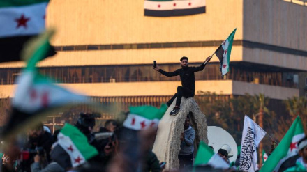 Respons Iran atas Syarat AS untuk Dukung Pemerintahan Pemberontak Suriah