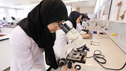 اتلس ایرانۍ میرمنې د نړۍ د ترټولو مشهور ساینس پوهانو په ډله کې / انسانان به ۵۰ زره کاله وروسته څه ډول وي؟