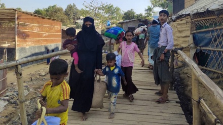 Warohingya 60,000 wawasili Bangladesh kufuatia kupamba moto mzozo nchini Myanmar
