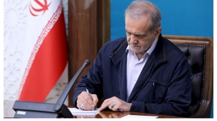 Presidenti i Iranit u uron Vitin e Ri kombeve të krishtera