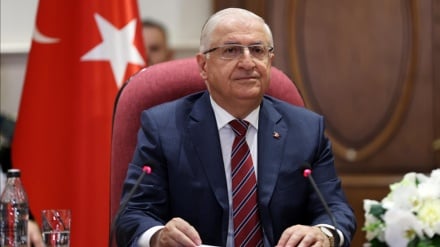 Turqia do të ofrojë trajnime ushtarake për Sirinë nëse e kërkon administrata e re