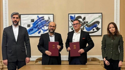 د ایران او روسیې ترمنځ د کتابتون د همکارۍ تړون لاسلیک شو