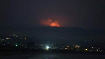 Siyonist rejimin Suriye ordusunun mevzilerine yönelik saldırıları devam ediyor / Lazkiye ve Tartus bombalandı